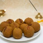 Desi Ghee Besan Laddu